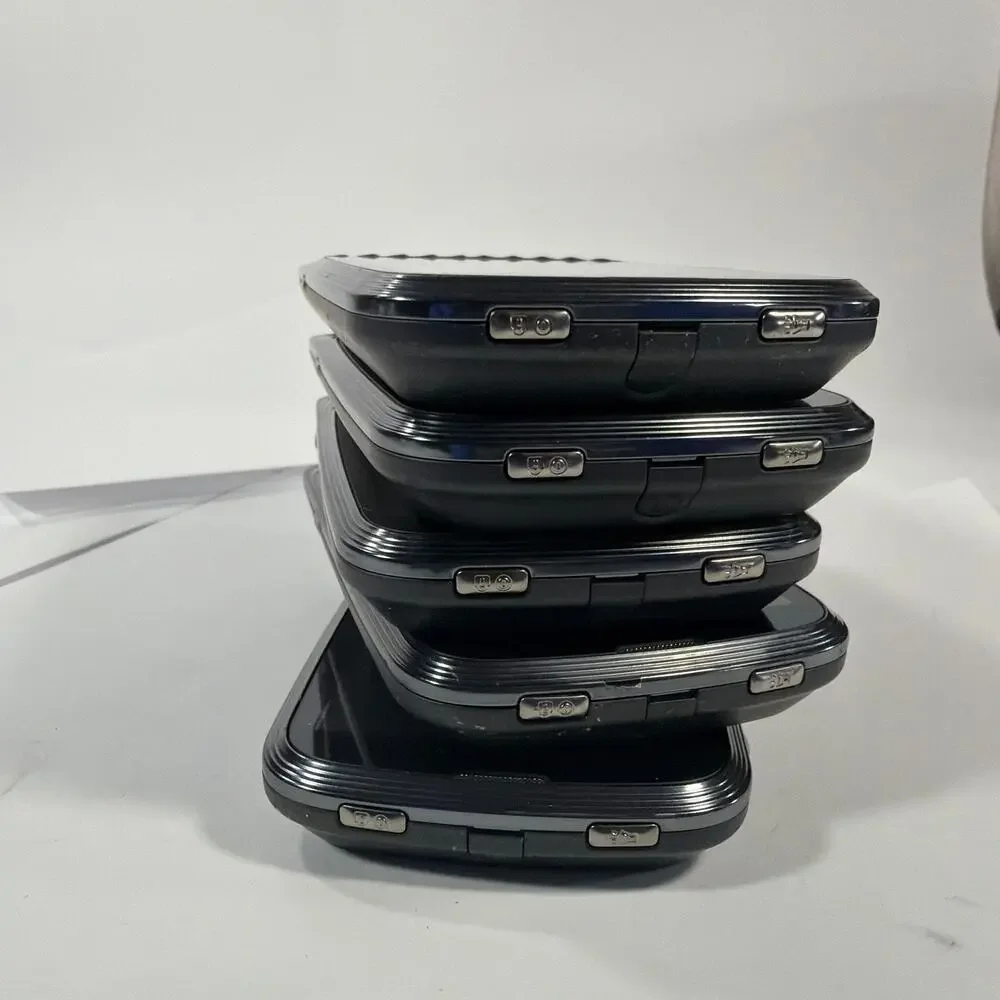 Lot of 5 Motorola Admiral XT603 Sprint QWERTY Smartphones Black Untested